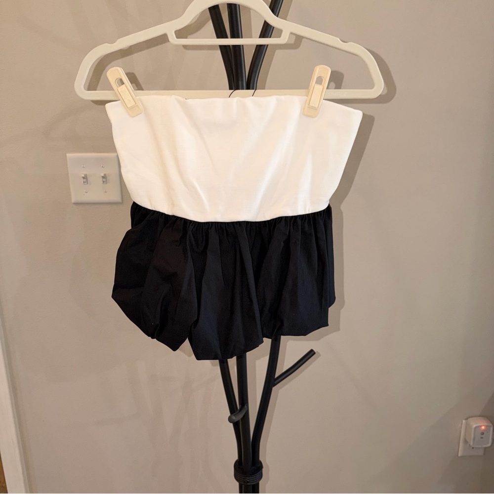 Fashion Nova Black White Strapless Bubble Hem Tube Top Babydoll M Coquette